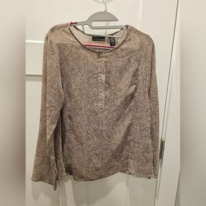 Apostrophe Brown Leaf Print Blouse Women’s Medium Long Sleeve Button Front Top